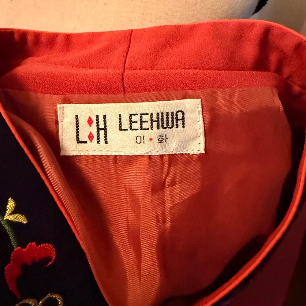 Elegant Embroidered Orange Blazer - Picture 6 of 11